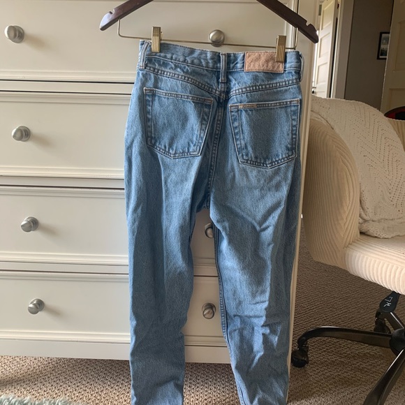 Mom jeans! - Picture 5 of 6